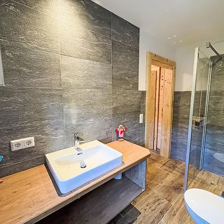 Sennerin By Interhome Apartmán *