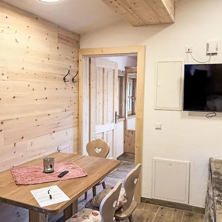 Sennerin By Interhome Apartmán *