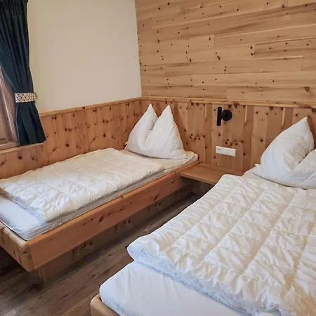Appartement Sennerin By Interhome